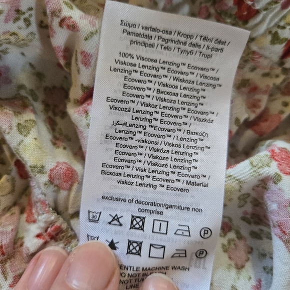 Vero Moda | Floral Print Skirt, Size S - Picture 8 of 8